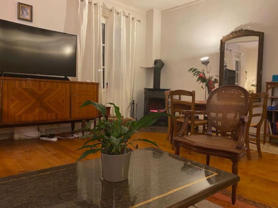 Appartement Le Nid Du Saleys - 70 M2 Centre Ville De ซาลีส์-เดอ-เบอาร์น ภายนอก รูปภาพ